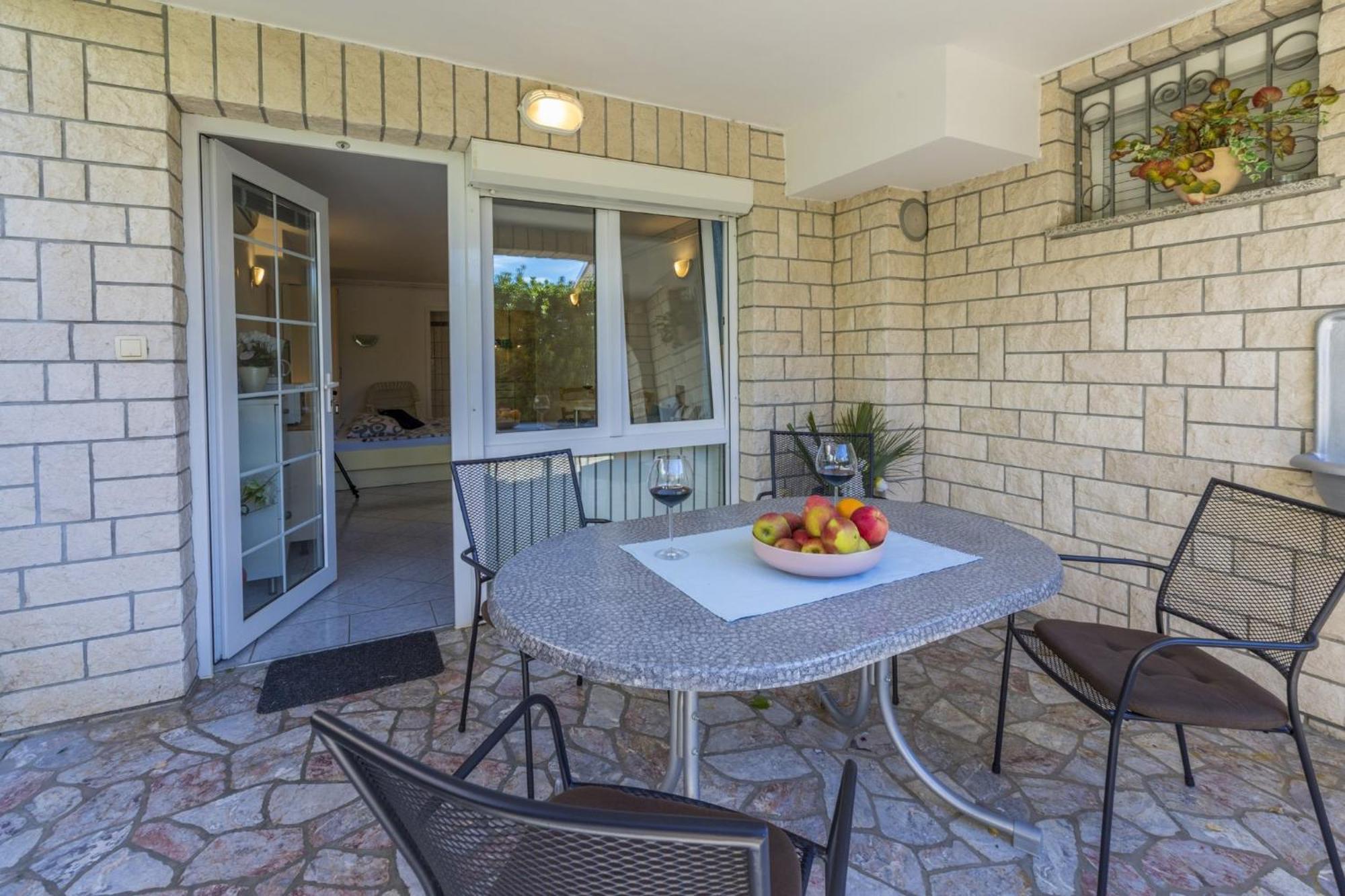 Blue Pearl Apartments Криквеница Екстериор снимка