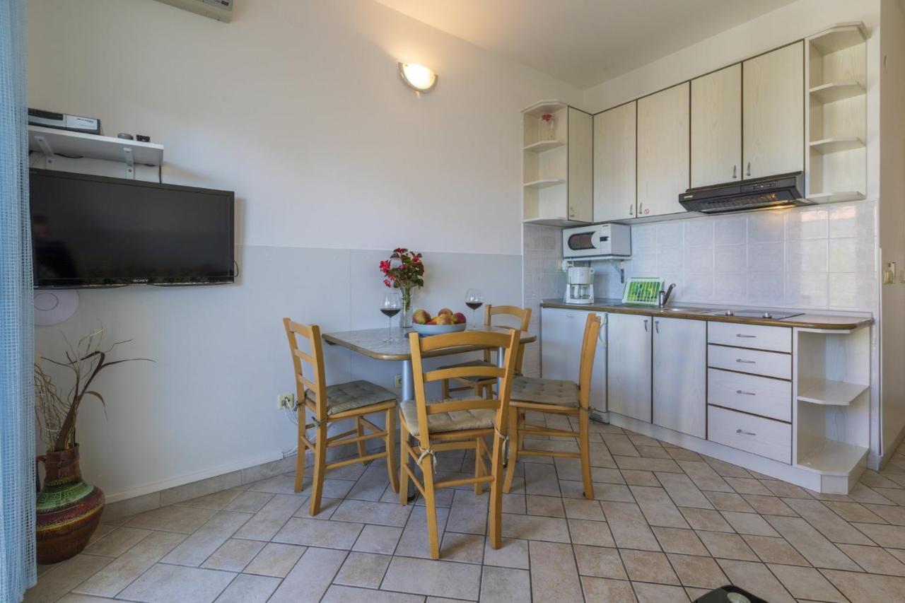 Blue Pearl Apartments Криквеница Екстериор снимка