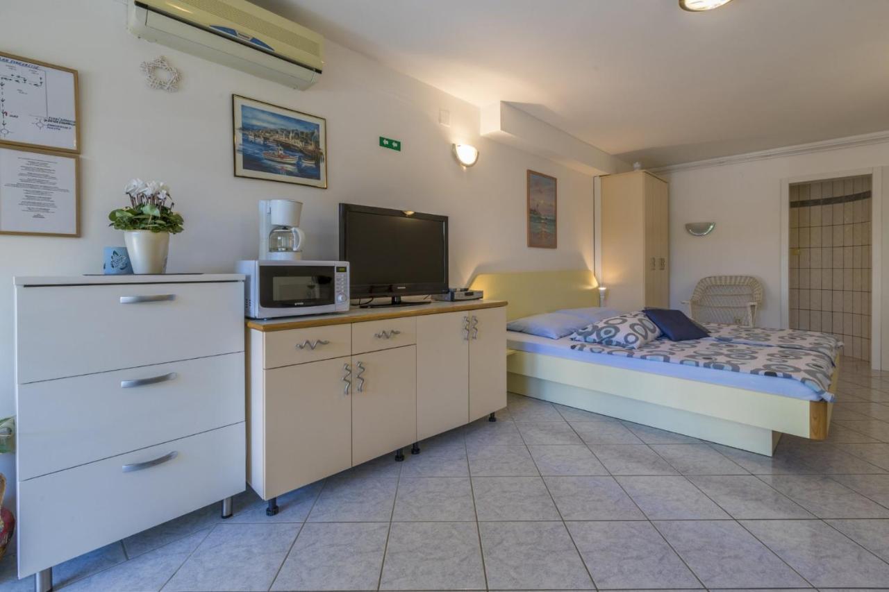 Blue Pearl Apartments Криквеница Екстериор снимка