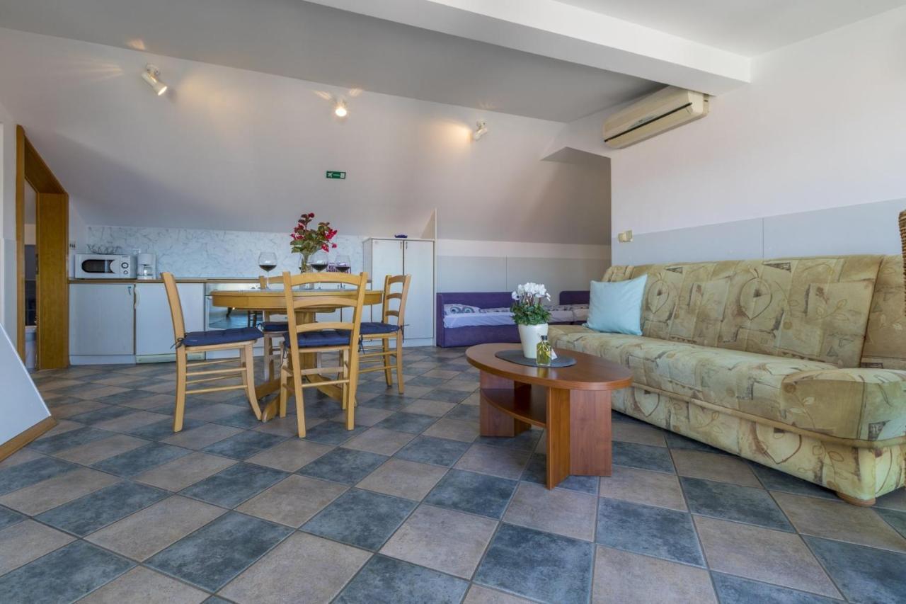 Blue Pearl Apartments Криквеница Екстериор снимка